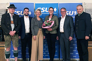 Gruppenbild mit Angelika Niebler und dem Kreisbervand Garmisch-Patenkirchen